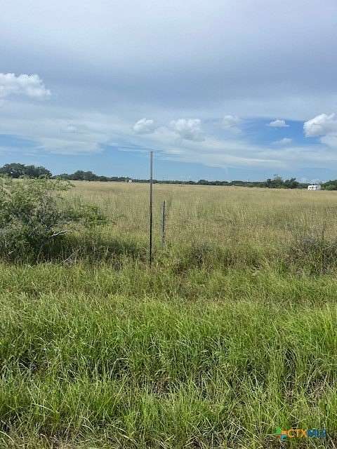 10 Acres of Land for Sale in Refugio, Texas