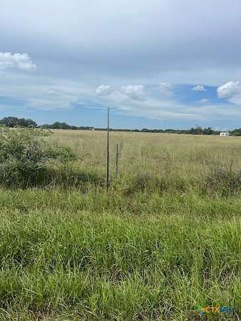 10 Acres of Land for Sale in Refugio, Texas