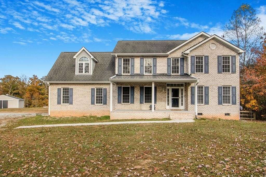 15 Acres of Land with Home for Sale in Amelia Court House, Virginia