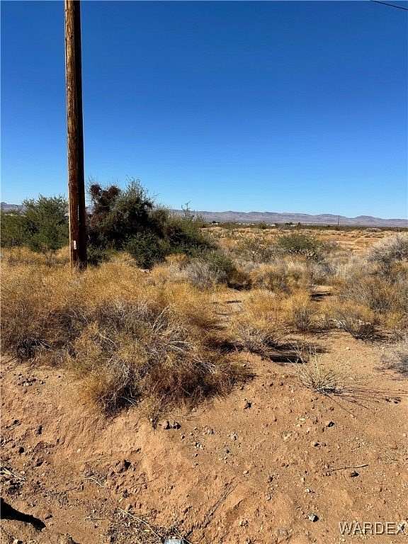 1.171 Acres of Residential Land for Sale in Golden Valley, Arizona