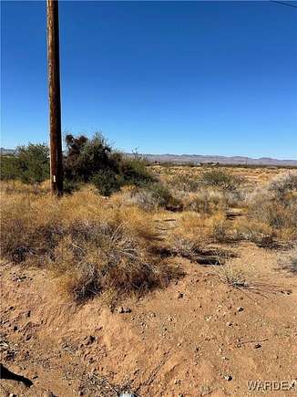 1.171 Acres of Residential Land for Sale in Golden Valley, Arizona