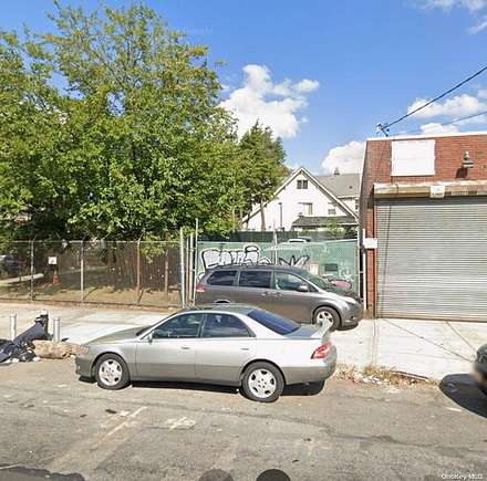 0.05 Acres of Land for Sale in South Ozone Park, New York