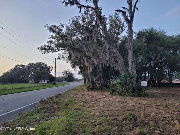 0.91 Acres of Land for Sale in Crescent City, Florida