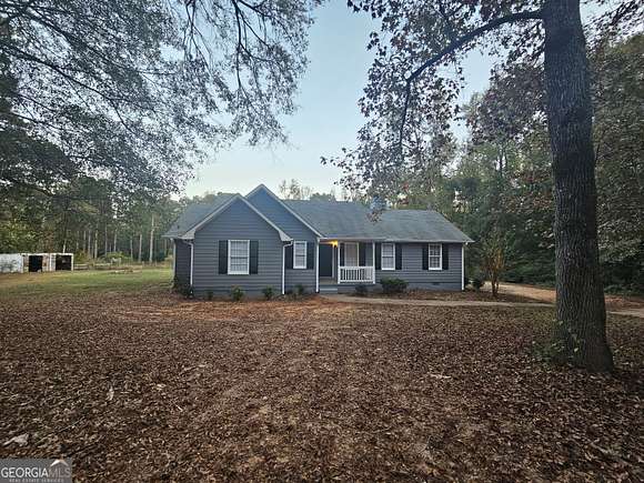 4 Acres of Residential Land with Home for Sale in Jackson, Georgia