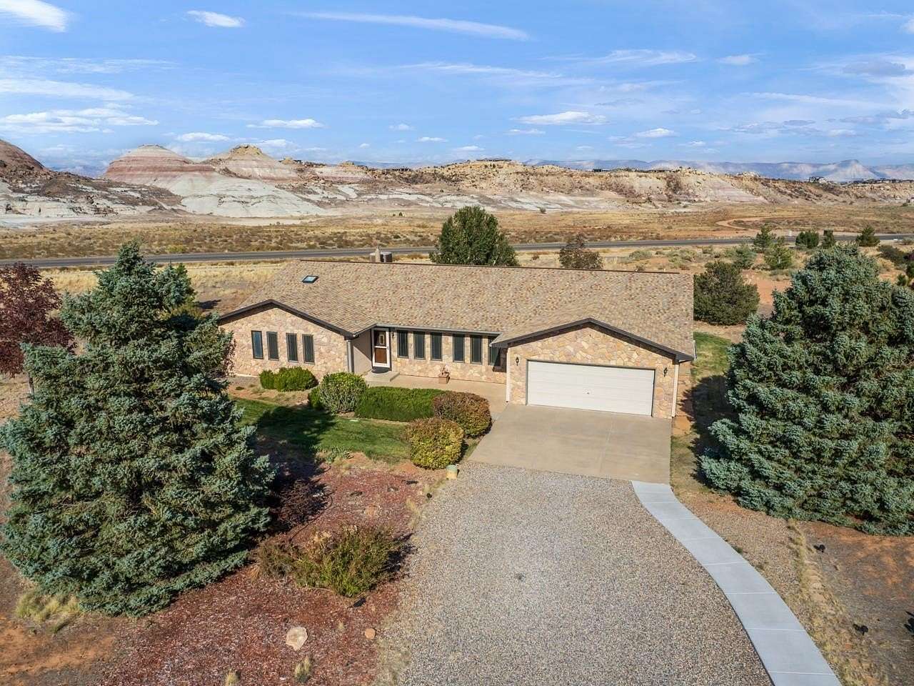 2.2 Acres of Residential Land with Home for Sale in Grand Junction, Colorado