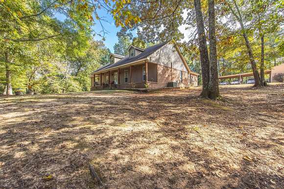 6 Acres of Land with Home for Sale in Deatsville, Alabama