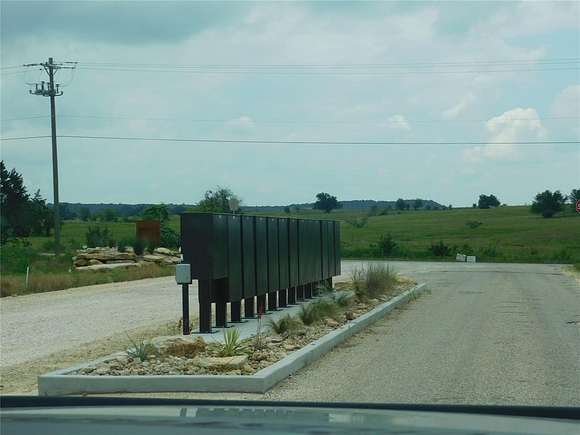 1.048 Acres of Residential Land for Sale in Glen Rose, Texas