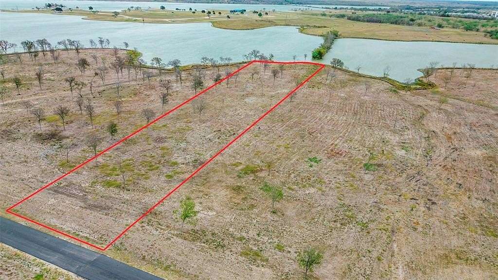 2.43 Acres of Residential Land for Sale in Corsicana, Texas