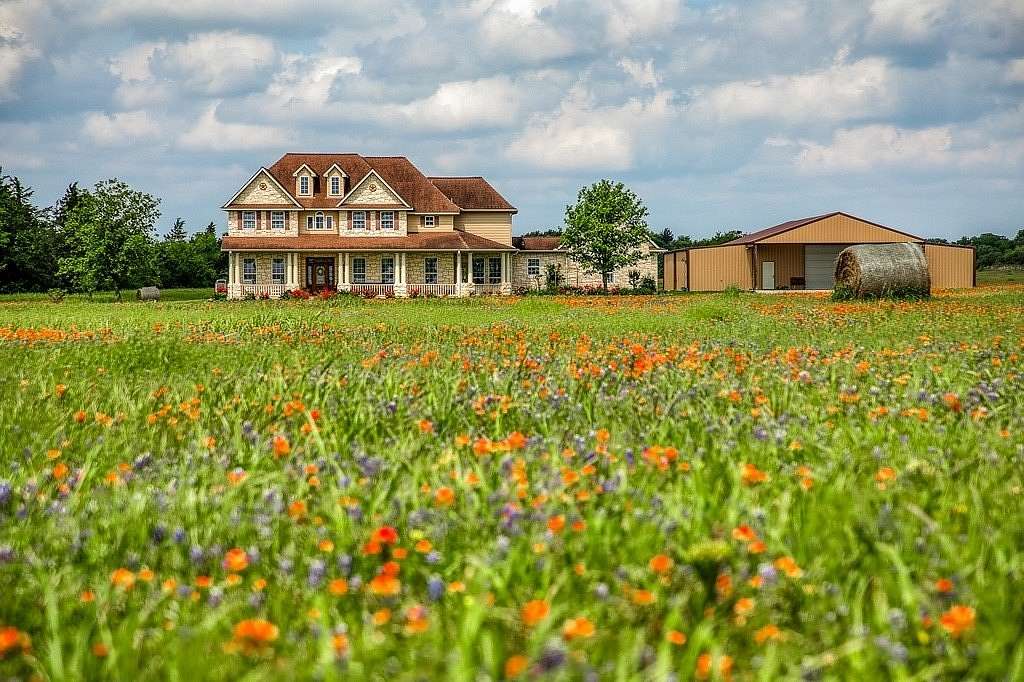 28 Acres of Recreational Land with Home for Sale in Brenham, Texas