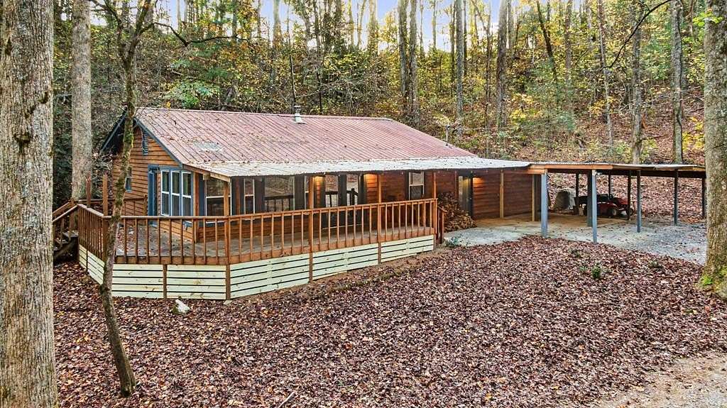 5 Acres of Residential Land with Home for Sale in Ellijay, Georgia