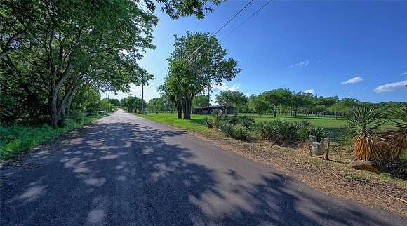 1.36 Acres of Residential Land for Sale in Nocona, Texas