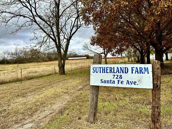 130 Acres of Land for Sale in Burlingame, Kansas