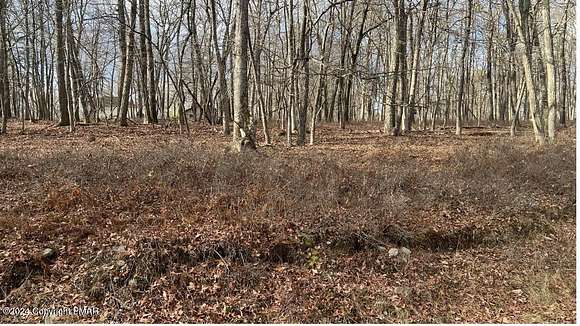 0.35 Acres of Residential Land for Sale in Bushkill, Pennsylvania