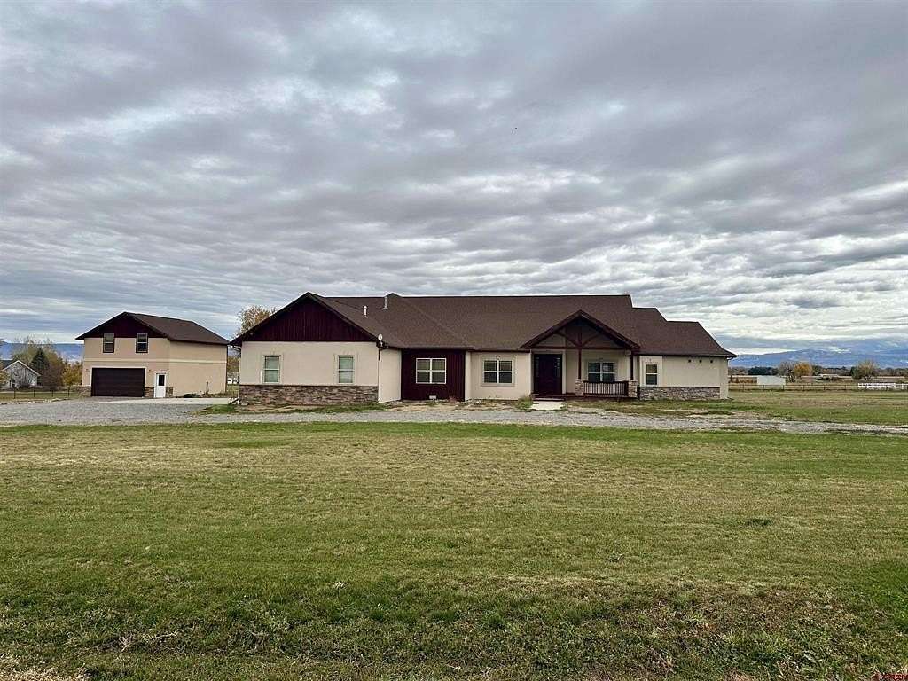 3.02 Acres of Residential Land with Home for Sale in Montrose, Colorado