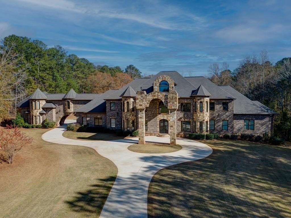 11.95 Acres of Recreational Land with Home for Sale in McDonough, Georgia