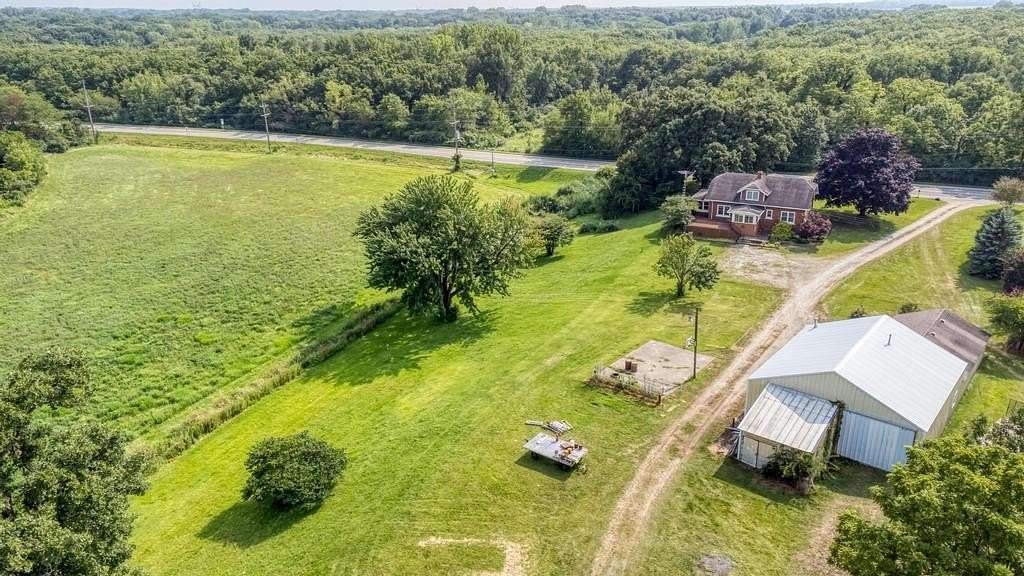 10.4 Acres of Land with Home for Sale in Custer Park, Illinois