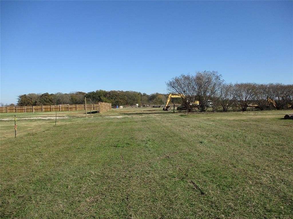 1.08 Acres of Land for Sale in Alba, Texas