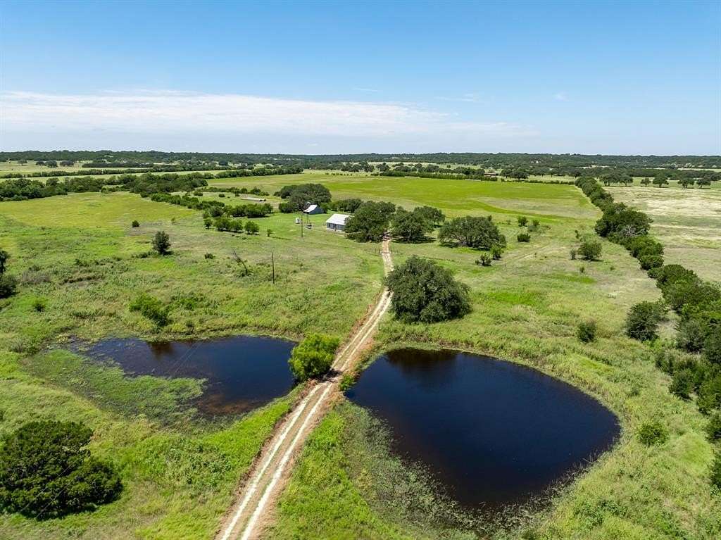 124 Acres of Land with Home for Sale in Cranfills Gap, Texas