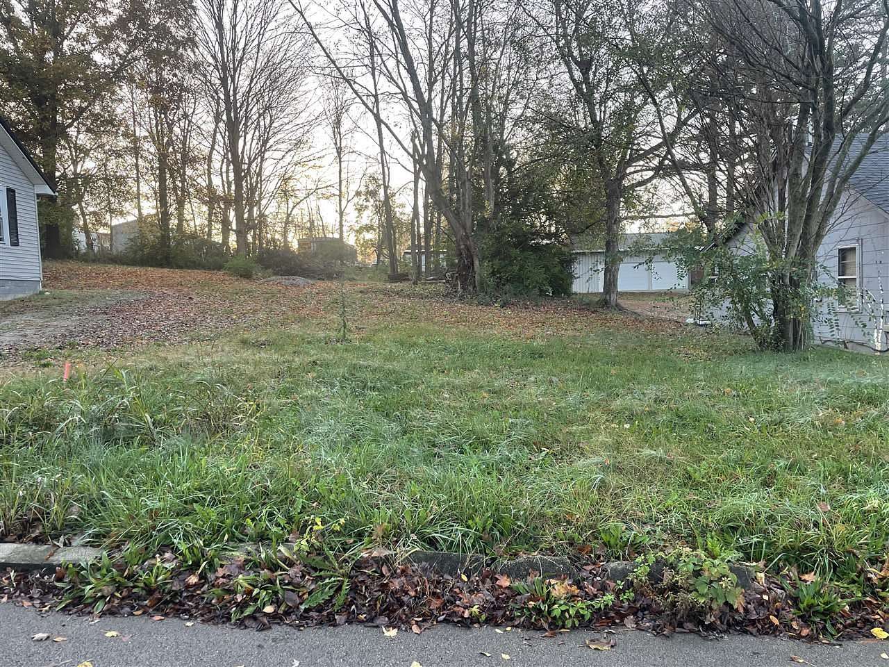 0.22 Acres of Residential Land for Sale in Glasgow, Kentucky