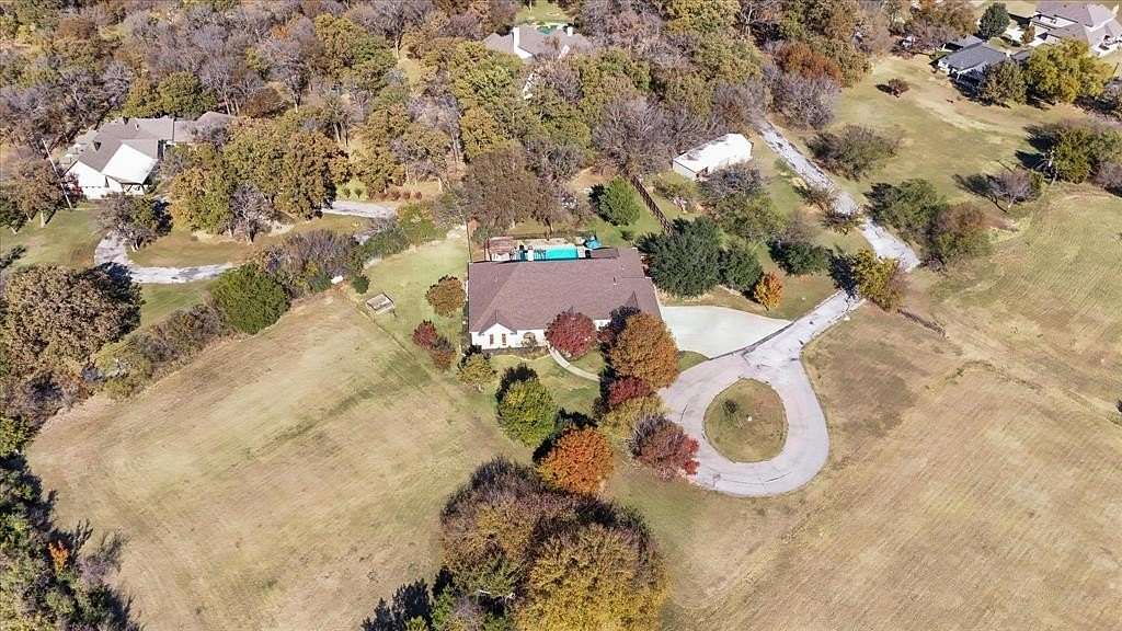 4.481 Acres of Residential Land with Home for Sale in Mansfield, Texas