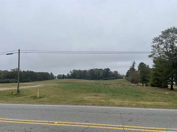 11 Acres of Land for Sale in Holly Pond, Alabama