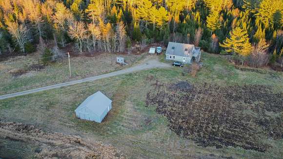 4 Acres of Residential Land with Home for Sale in Penobscot, Maine