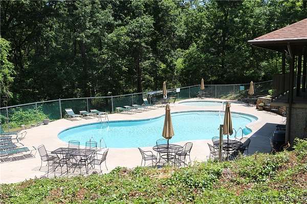 0.37 Acres of Land for Sale in Village of Four Seasons, Missouri