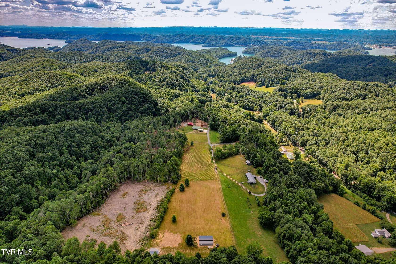 14.93 Acres of Recreational Land for Sale in Bristol, Tennessee