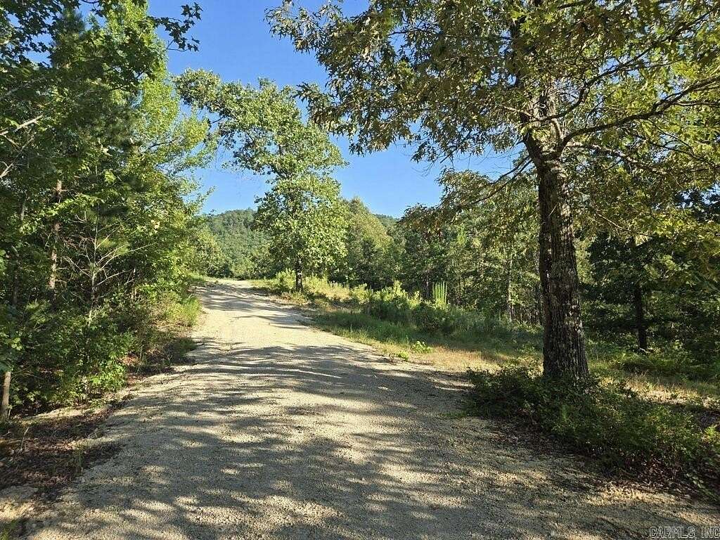 8 Acres of Residential Land with Home for Sale in Hot Springs, Arkansas