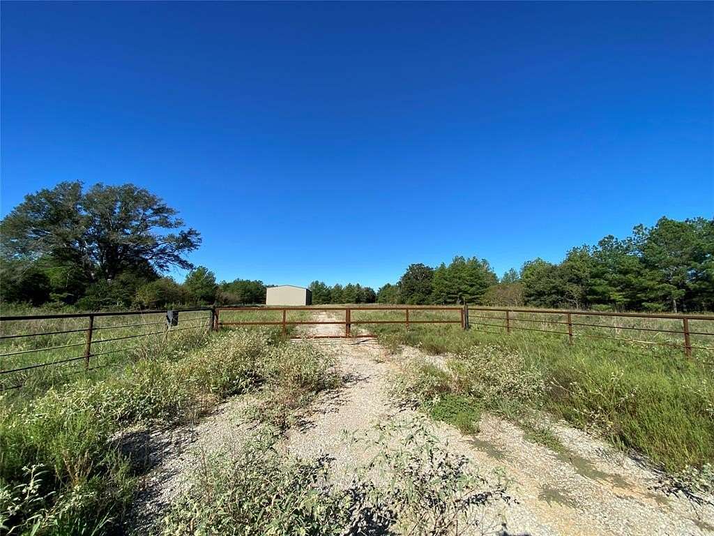 10.01 Acres of Land for Sale in Tennessee Colony, Texas