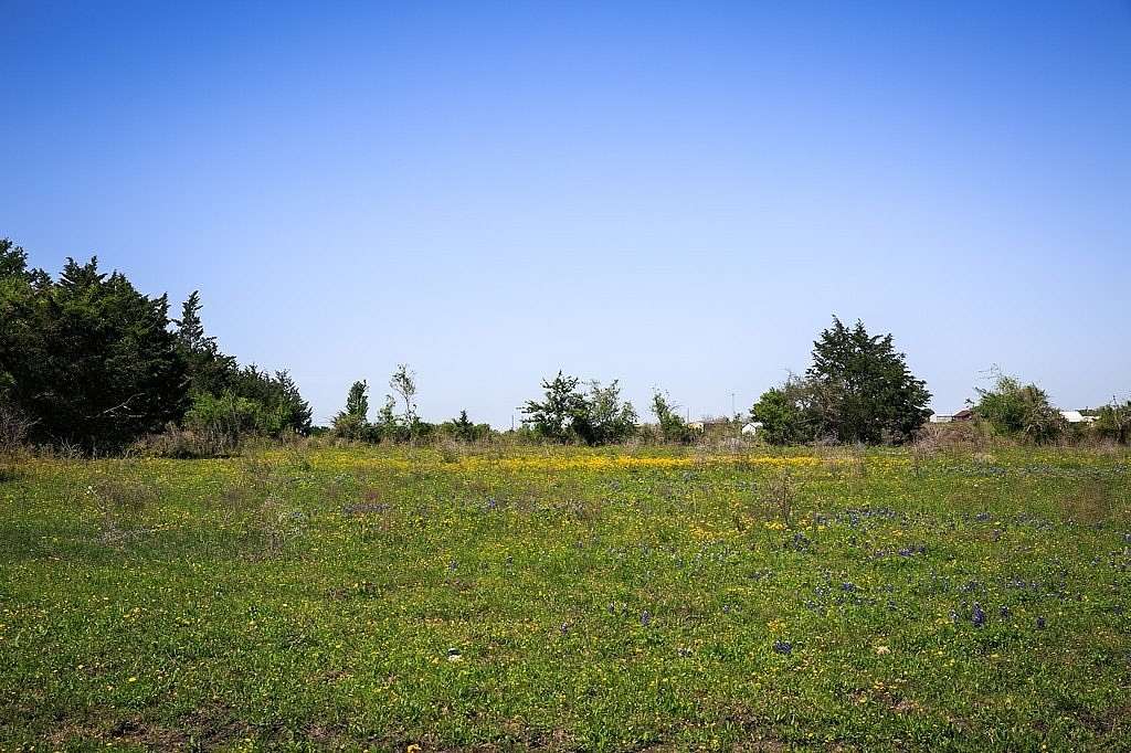 10 Acres of Land for Sale in Chappell Hill, Texas