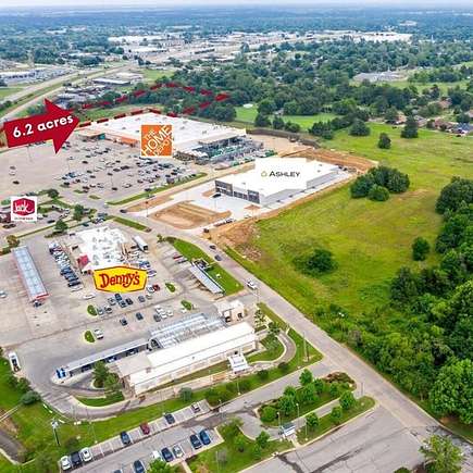 6.32 Acres of Commercial Land for Sale in Paris, Texas