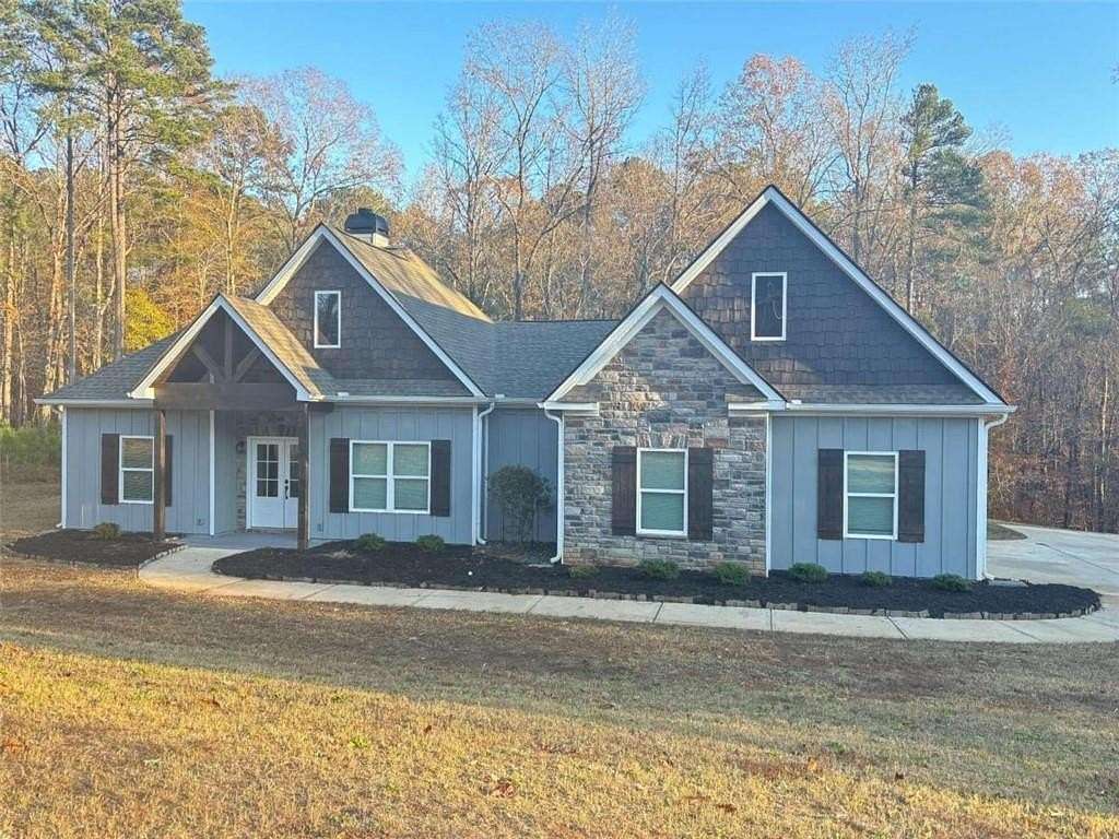 2.16 Acres of Residential Land with Home for Sale in Covington, Georgia