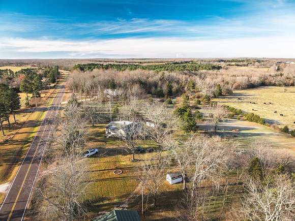 5.6 Acres of Residential Land with Home for Sale in Lenox, Missouri