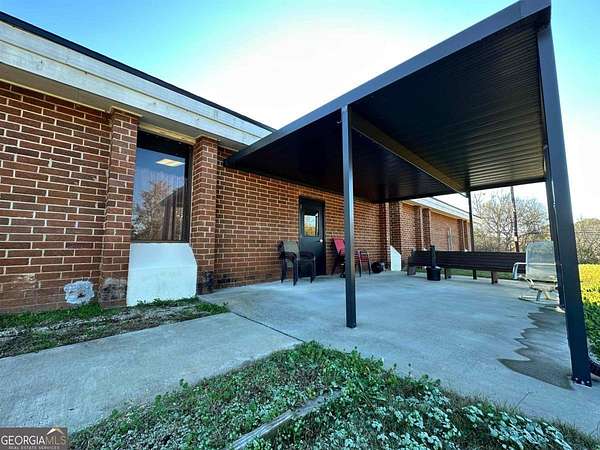 2 Acres of Improved Commercial Land for Sale in Greensboro, Georgia