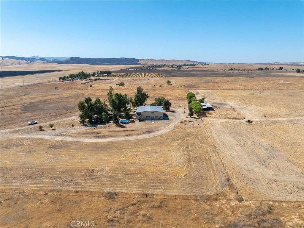 40 Acres of Improved Land for Sale in Santa Margarita, California