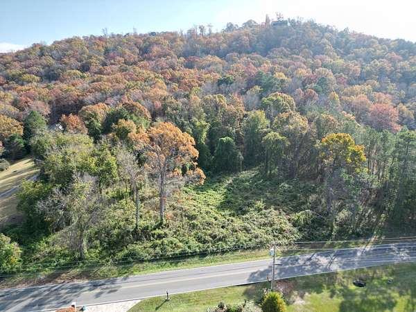 5 Acres of Residential Land for Sale in Guntersville, Alabama