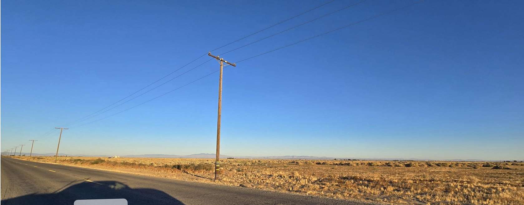 5.205 Acres of Land for Sale in Lancaster, California