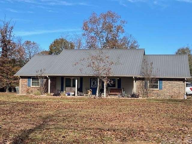 3.4 Acres of Residential Land with Home for Sale in Hope, Arkansas