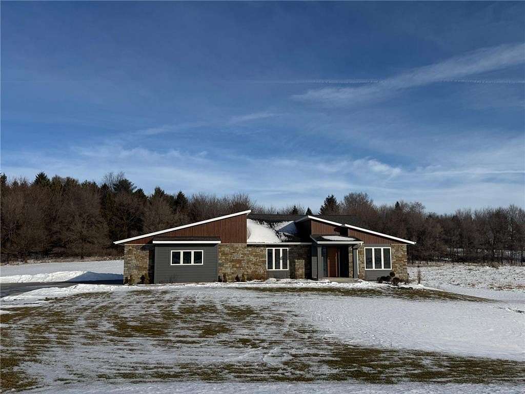 2 Acres of Residential Land with Home for Sale in Rochester, Minnesota