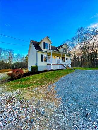 3.05 Acres of Residential Land with Home for Sale in Mamakating Town, New York