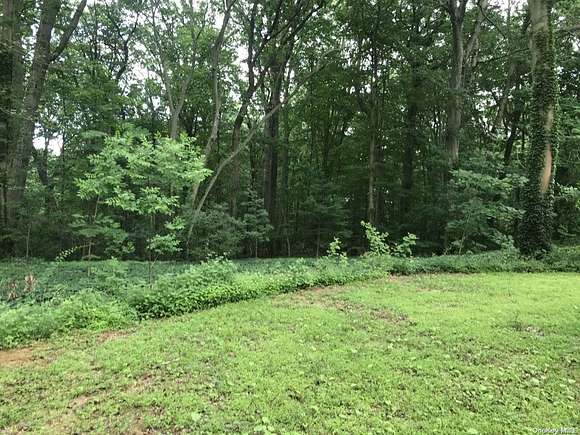 2 Acres of Residential Land for Sale in Oyster Bay, New York