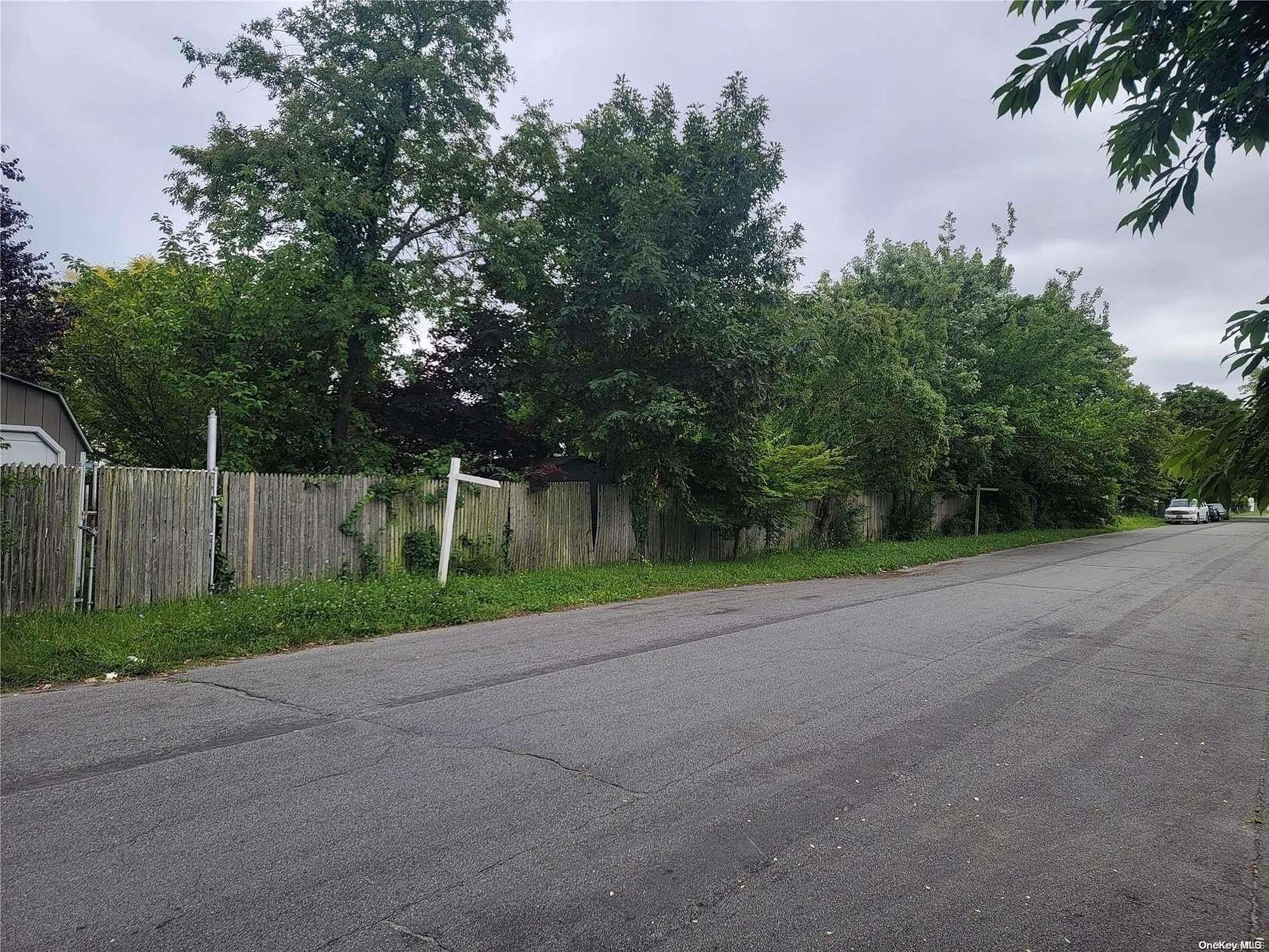 0.19 Acres of Residential Land for Sale in Babylon, New York