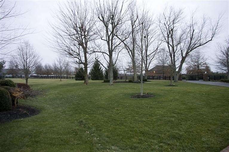 10.91 Acres of Land with Home for Sale in Lexington, Kentucky