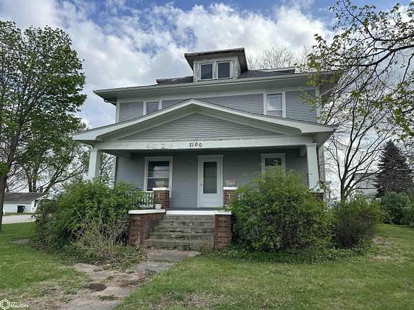 2.23 Acres of Improved Mixed-Use Land for Sale in Mount Pleasant, Iowa