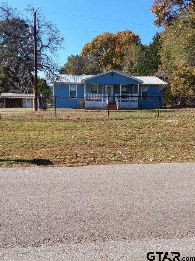 6.682 Acres of Residential Land with Home for Sale in Quitman, Texas