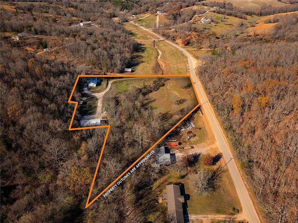 4.4 Acres of Residential Land with Home for Sale in Harrison, Arkansas