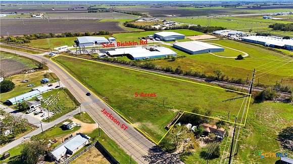 5.02 Acres of Commercial Land for Sale in El Campo, Texas