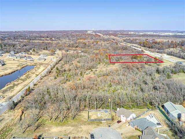 2.592 Acres of Mixed-Use Land for Sale in Catoosa, Oklahoma