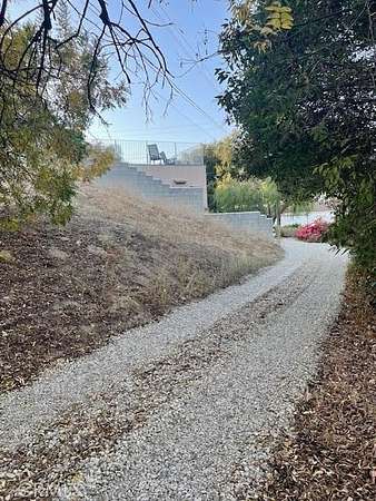 0.11 Acres of Land for Sale in Woodland Hills, California